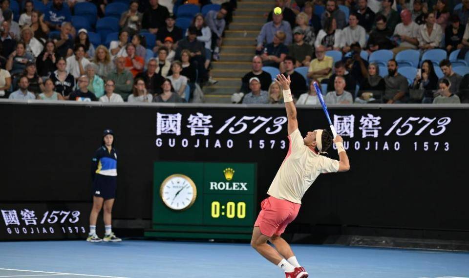 DB视讯官方登录入口澳网爆出大冷门！6号种子苦战四盘出局，05后新星首进澳网32强