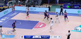 DB视讯官网能里能外😎杨瀚森持球快下举火烧天劈扣+外线三分 个人独得5分