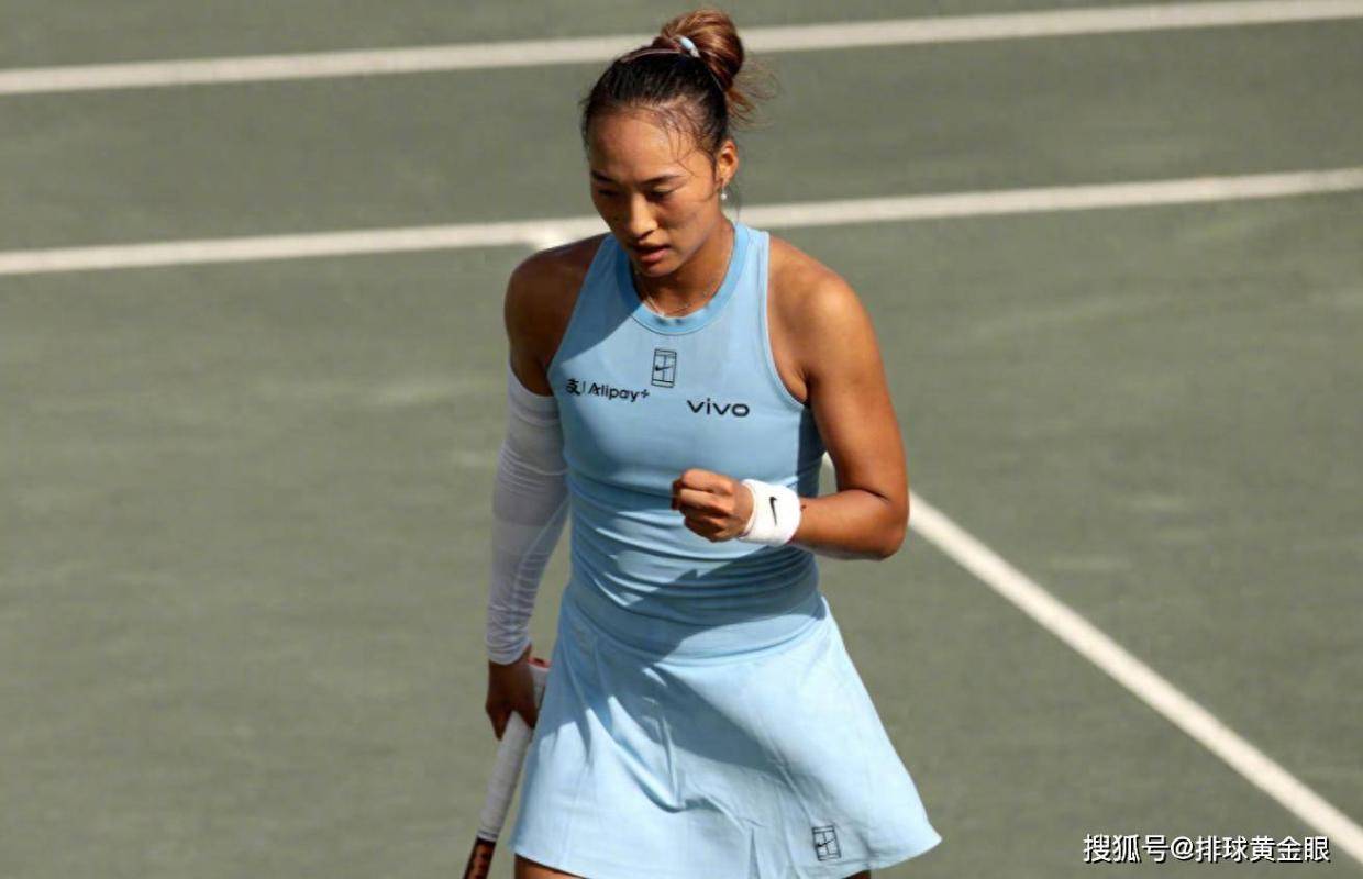 郑钦文泥地闯过八强就夺冠!查尔斯顿站延续此定律?后3轮不好打