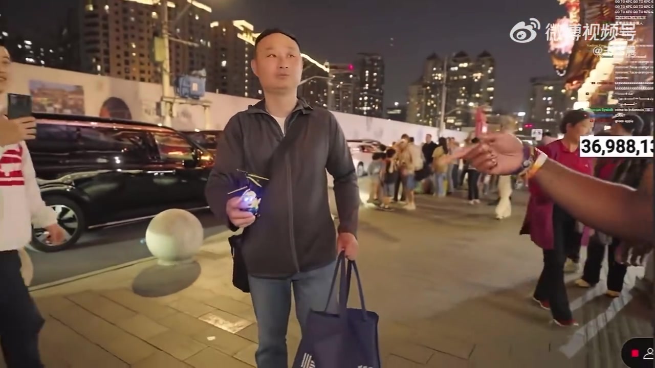 DB视讯官方登录入口难崩!王玮晨看Speed中国行被宰:悬浮小黄人网上15.8,他报150!