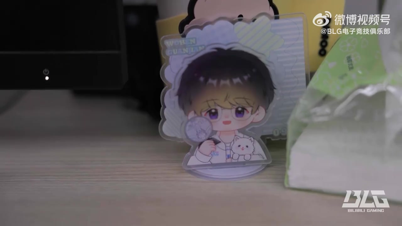 DB视讯官方登录入口BLG发布赛场Vlog《CHEERS》：搞笑Bin哥拍摄半天才发现是照片模式