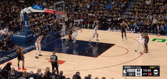 DB真人旗舰威少抢板后加速反击 卡鲁索斜侧杀拨给队友&没计入个人抢断