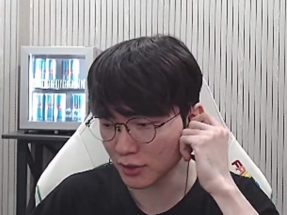 DB电子官网全力飞！Faker：(Doran是对面的上路吗？(对面)还有Gumayusi？我会赢的！